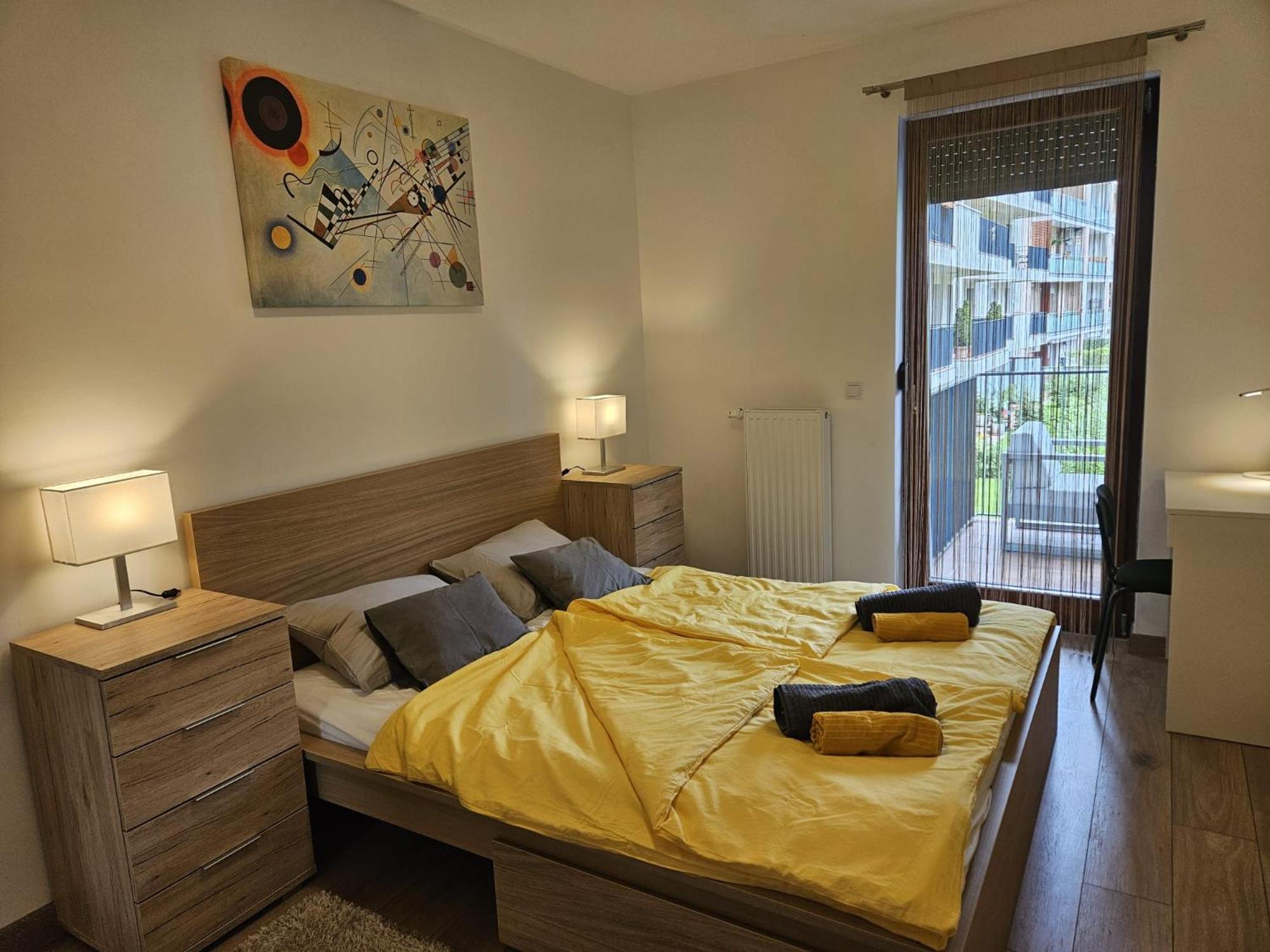 Jisoo Apartman *
